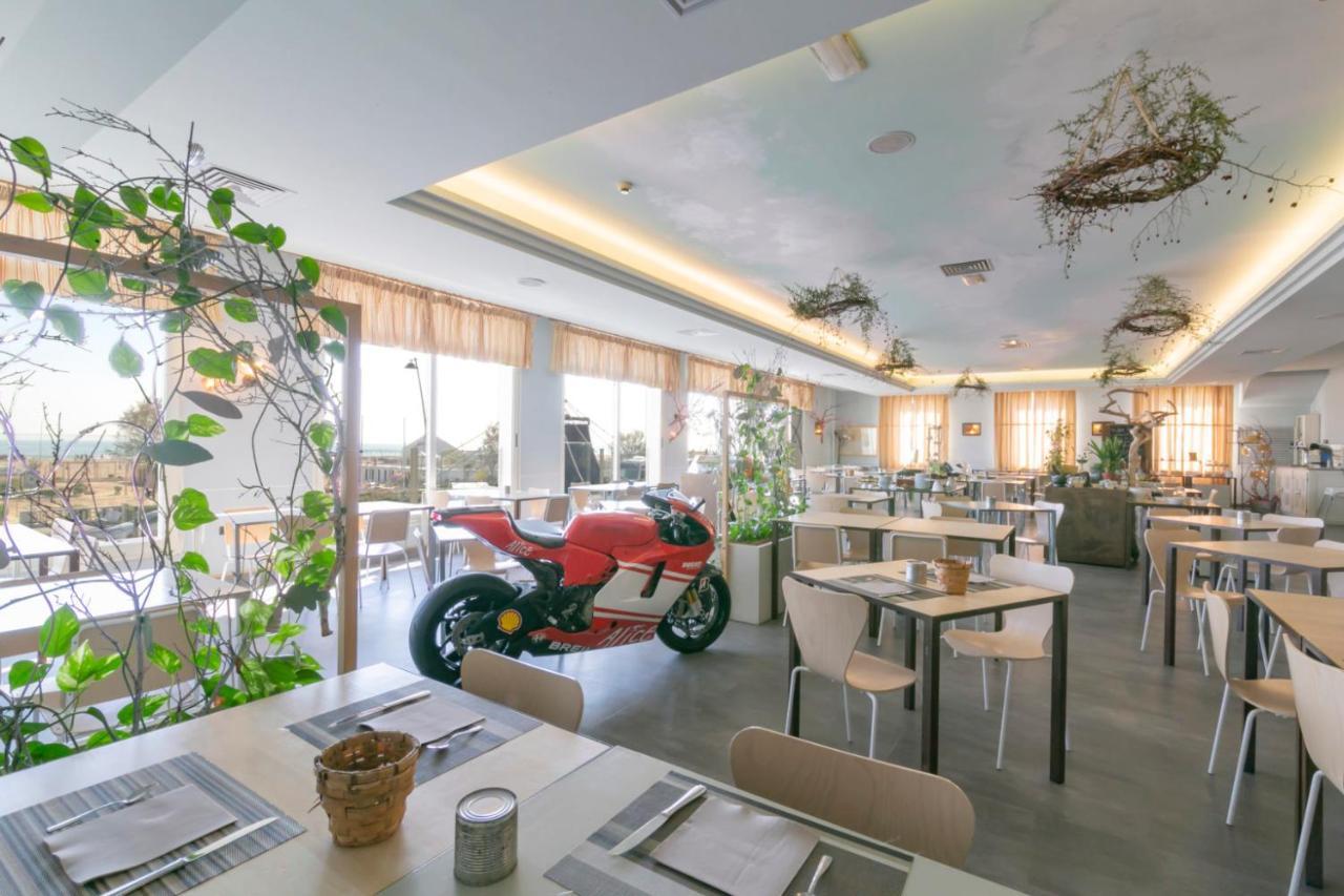 里米尼科拉洛酒店 外观 照片